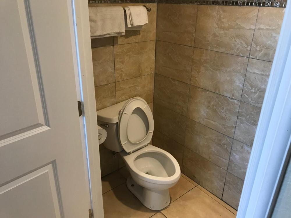 Stallion Motel — photo 14 of 23